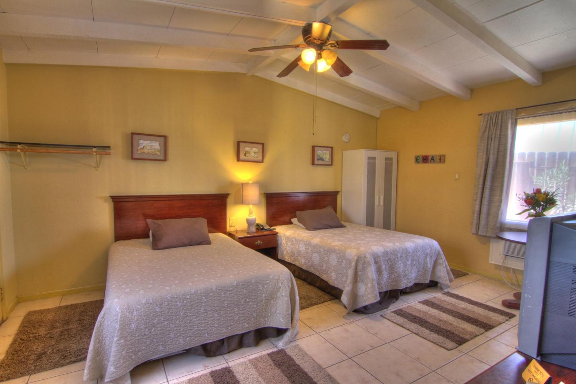 טוונטיניין פאלמס Harmony Motel מראה חיצוני תמונה