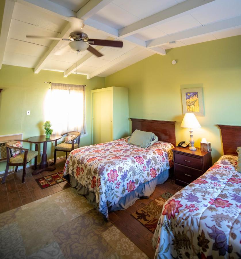 טוונטיניין פאלמס Harmony Motel מראה חיצוני תמונה